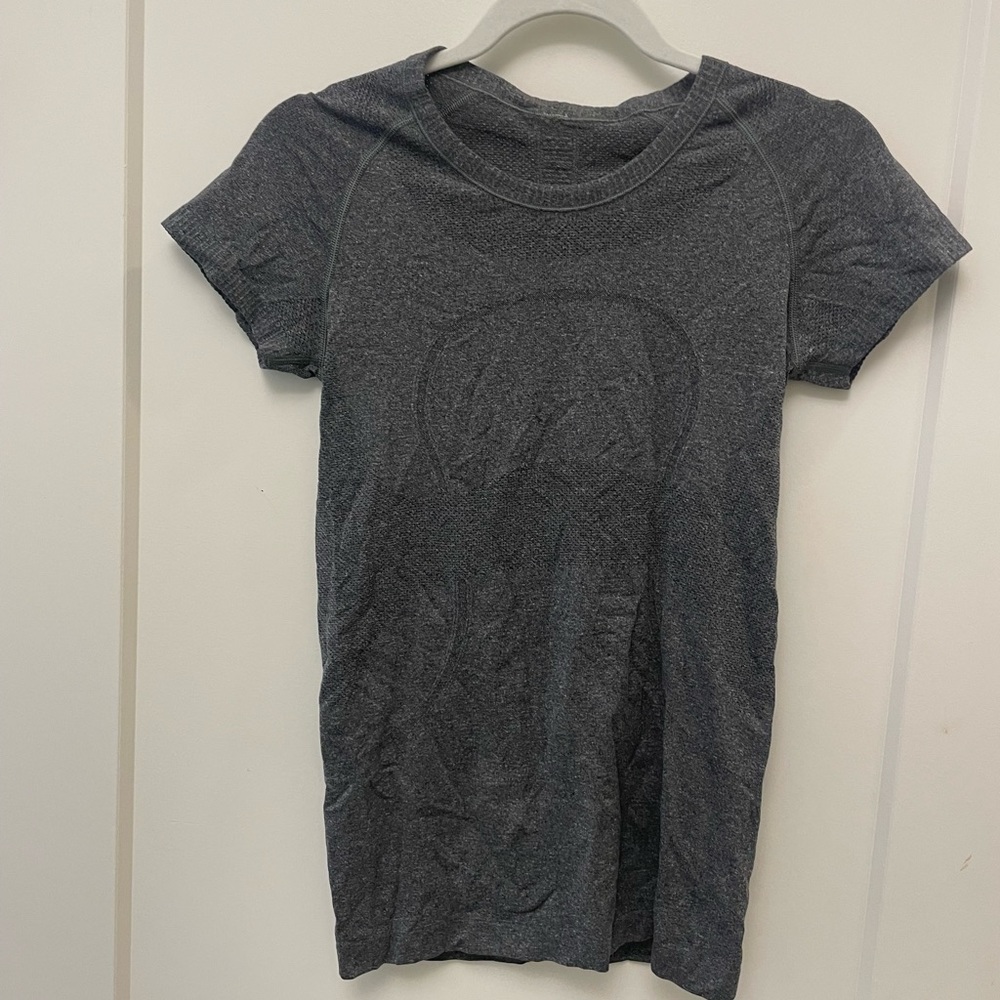 Grey lululemon workout top size 4